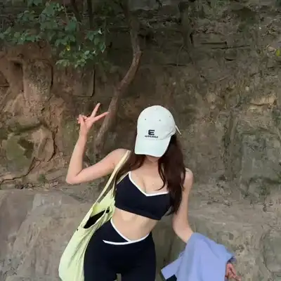 冯英